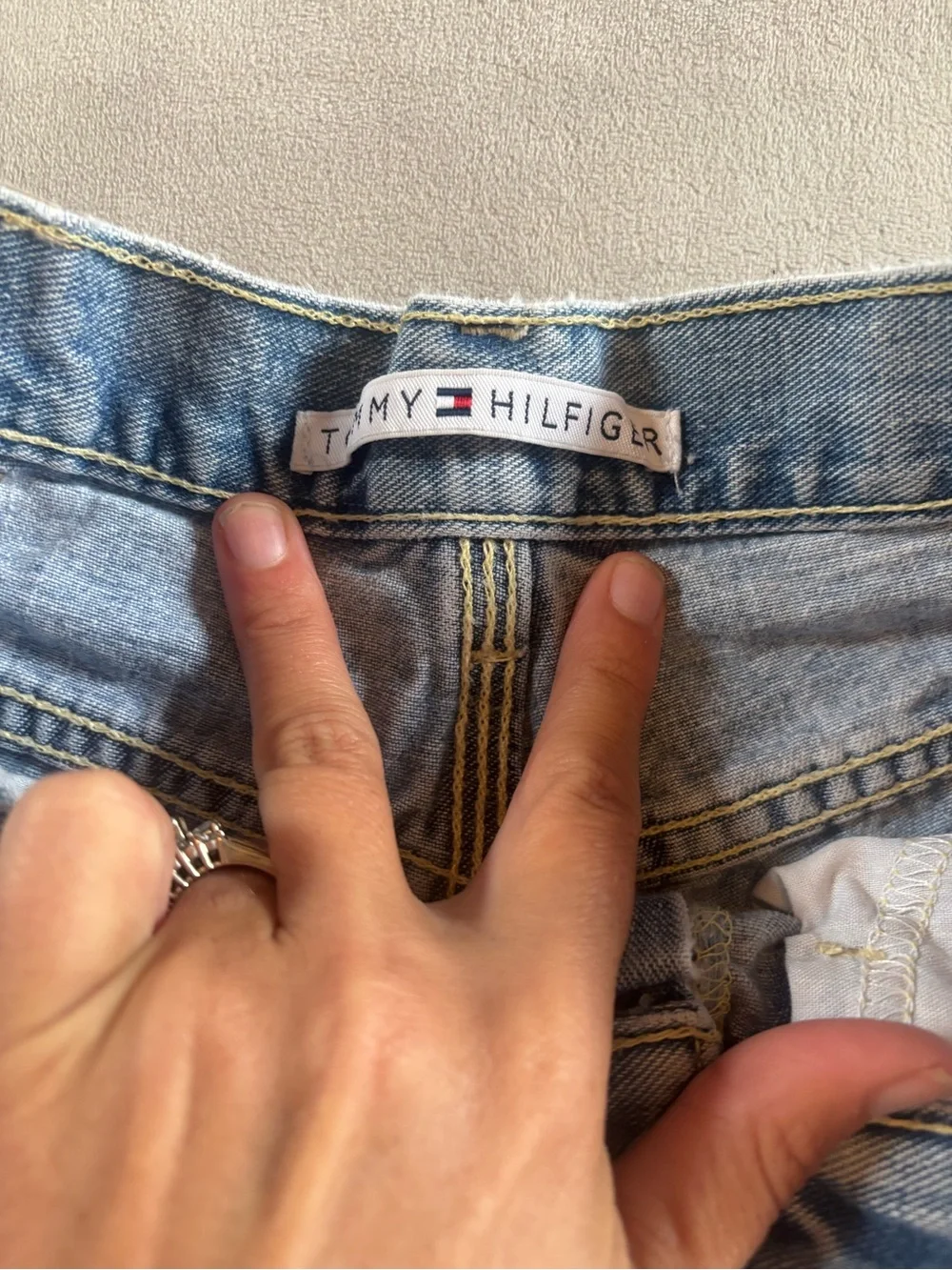Vintage Tommy Hilfiger High Rise Light Wash Denim Shorts 90s Y2K